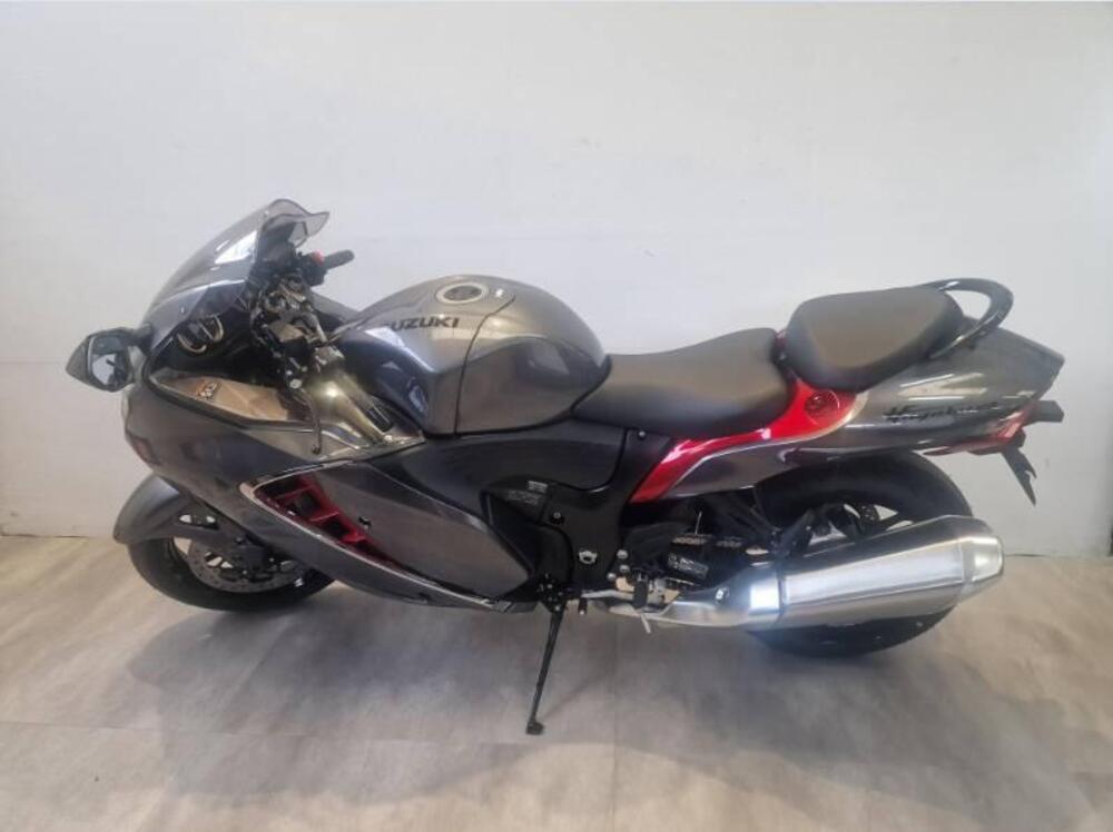 Suzuki GSX 1300 R Hayabusa (2021 - 24) (2)