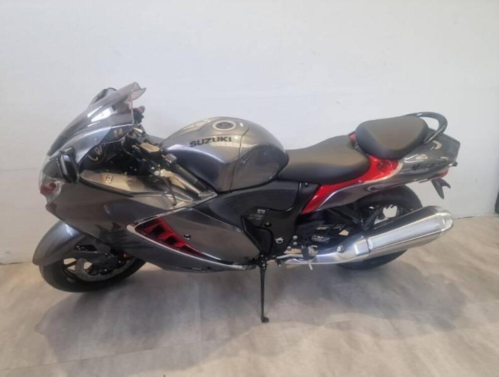 Suzuki GSX 1300 R Hayabusa (2021 - 24) (3)