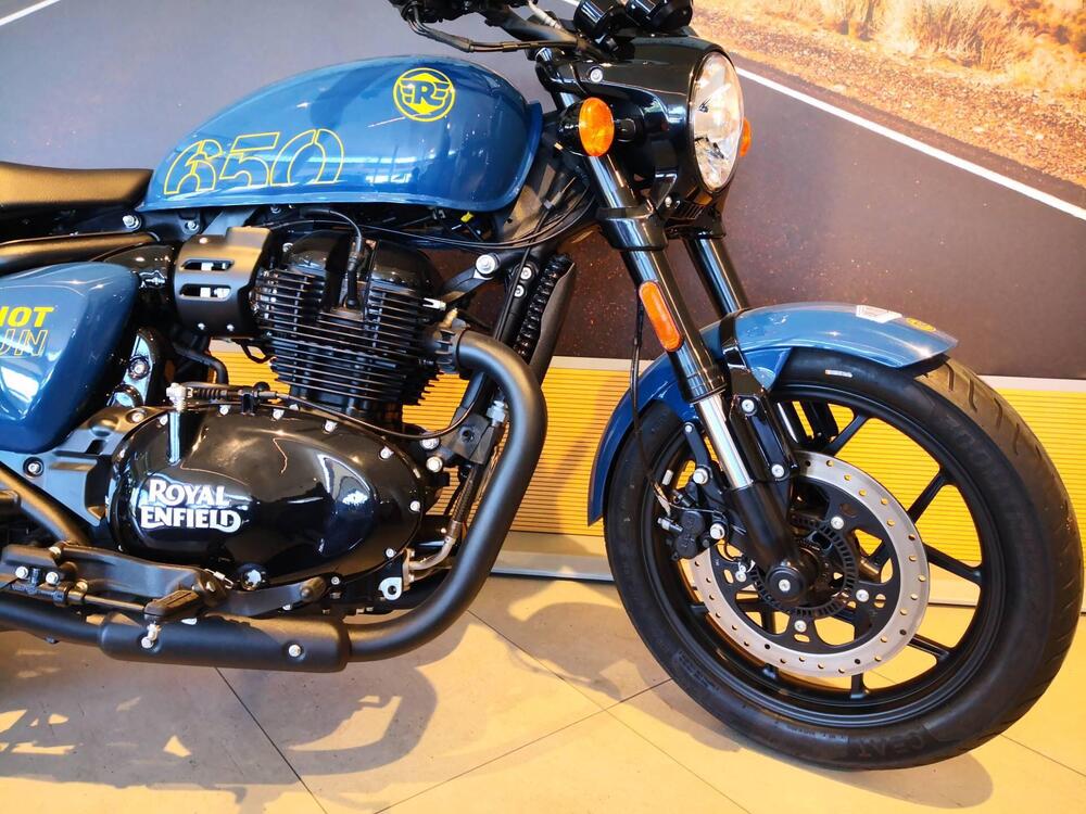 Royal Enfield Shotgun 650 (2024) (5)