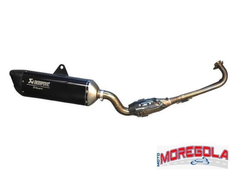 AKRAPOVIC by Yamaha Scarico completo Nero T-MAX 56