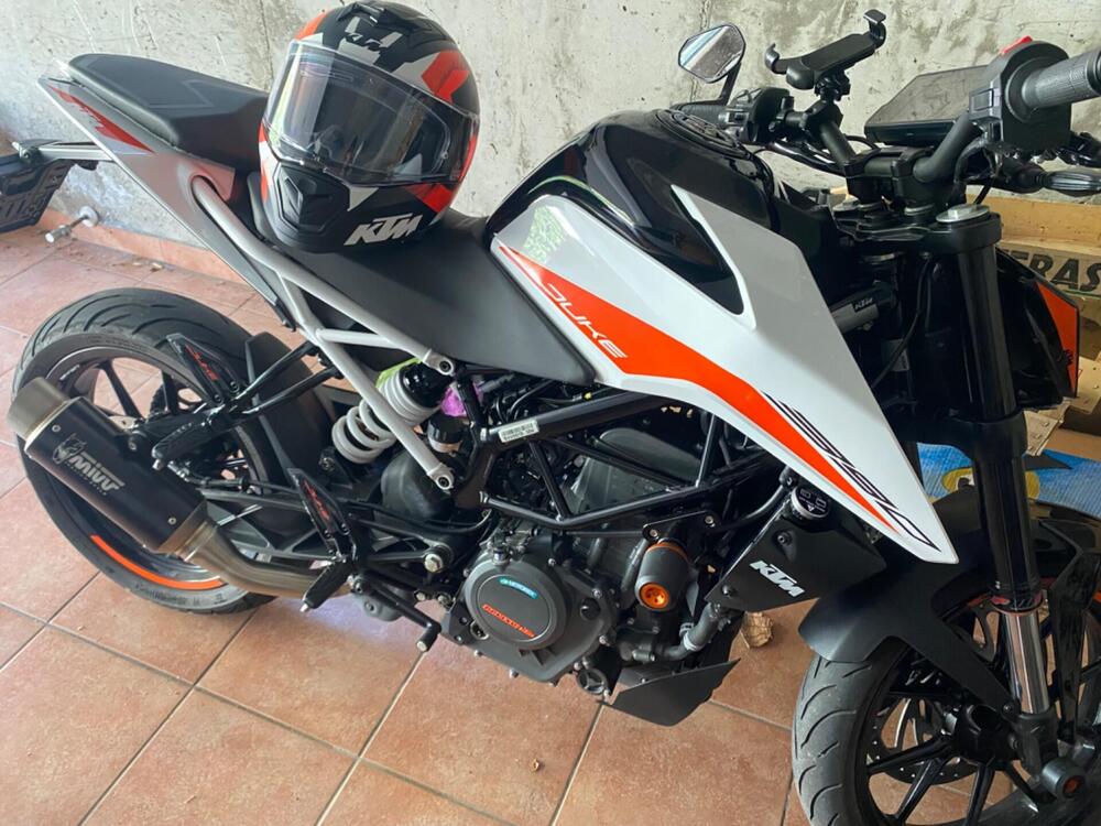 KTM 390 Duke (2021 - 23) (2)