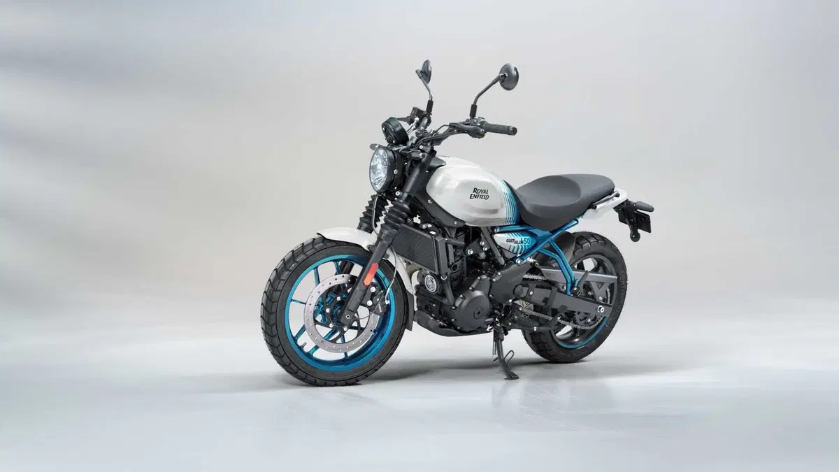 Royal Enfield Guerrilla 450 TEST: come è fatta e come va la nuova roadster indiana! (36)
