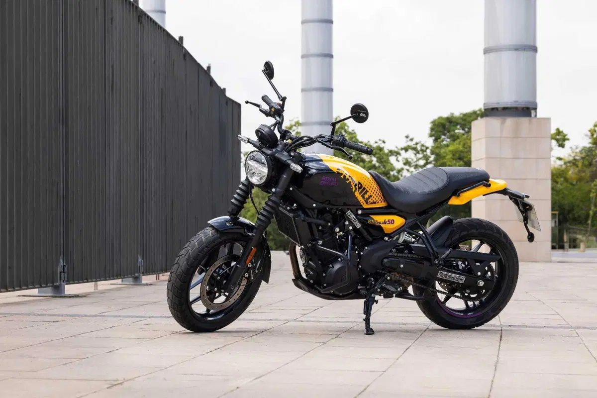 Royal Enfield Guerrilla 450 TEST: come è fatta e come va la nuova roadster indiana! (9)