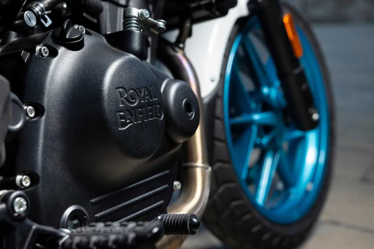 Royal Enfield Guerrilla 450 TEST: come è fatta e come va la nuova roadster indiana! (3)