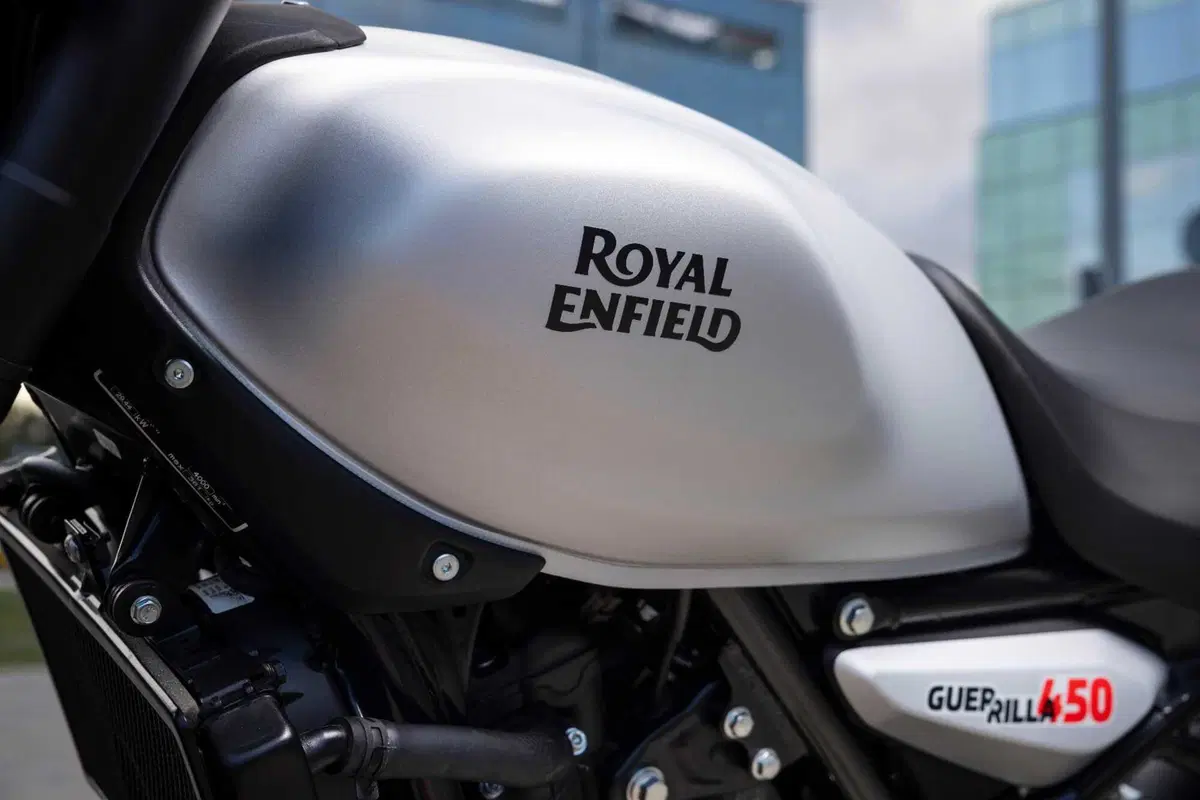 Royal Enfield Guerrilla 450 TEST: come è fatta e come va la nuova roadster indiana! (14)