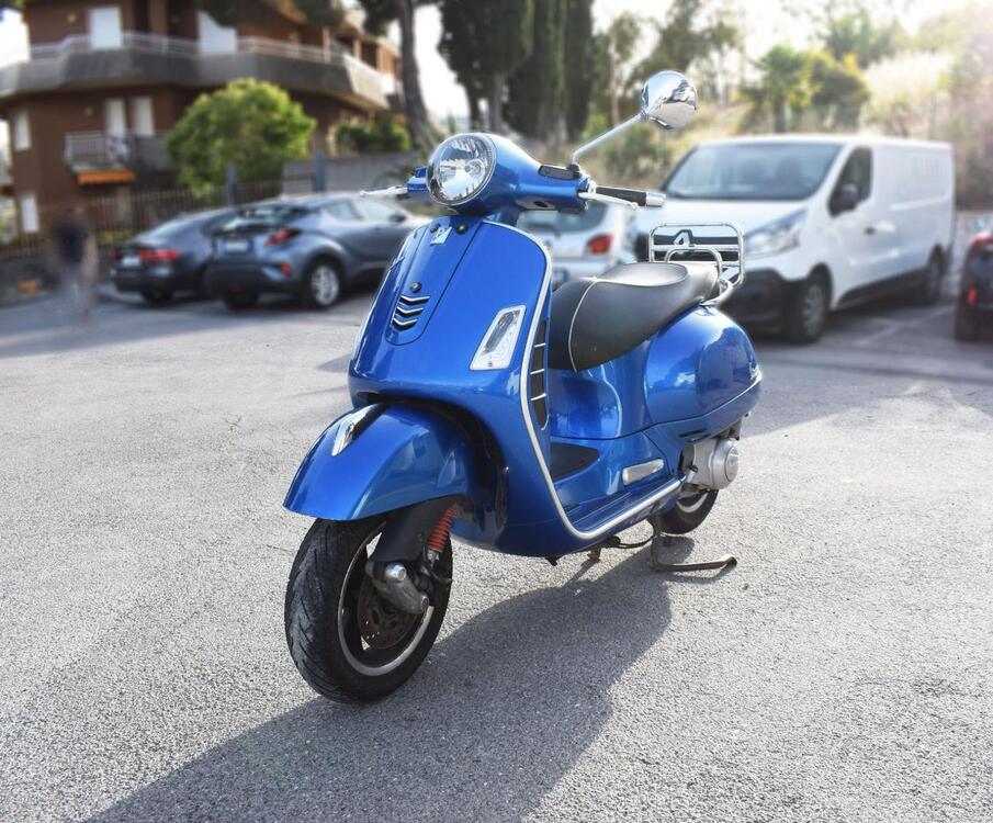 Vespa GTS 300 Super (2008 - 16) (3)