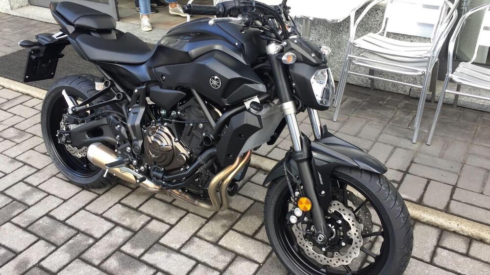 Yamaha MT-07 (2017 - 18) (2)