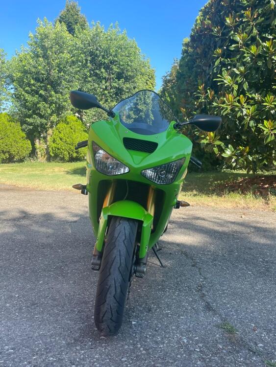 Kawasaki Ninja 636  (3)