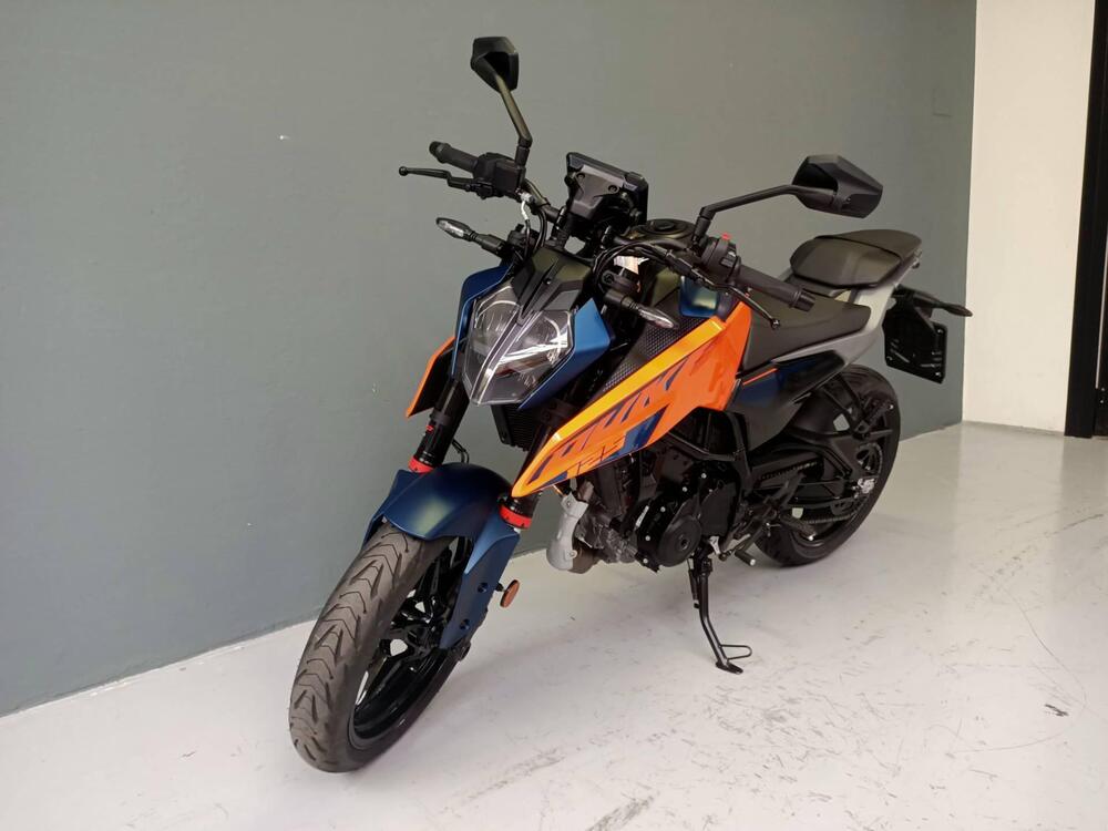 KTM 125 Duke (2024) (2)