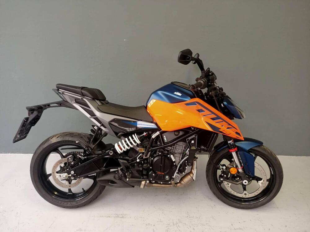 KTM 125 Duke (2024)