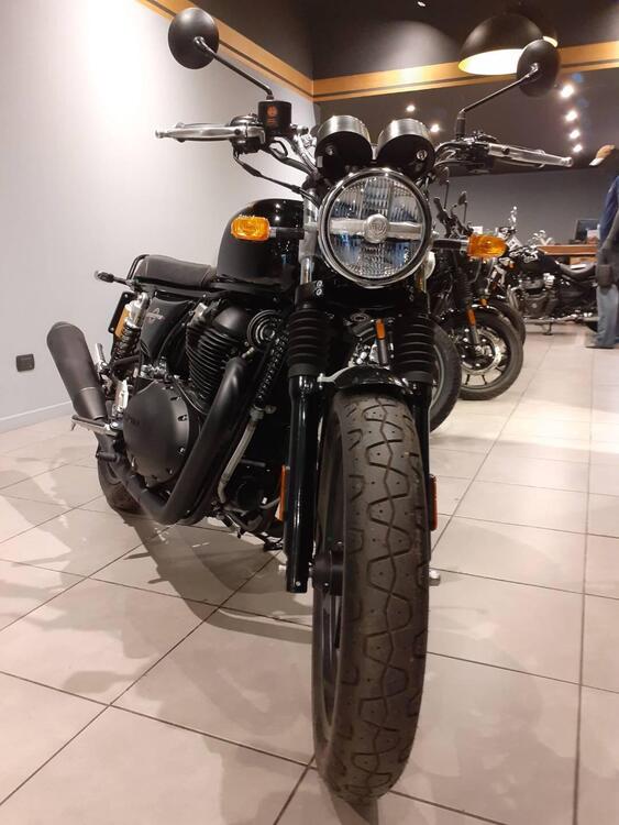 Royal Enfield Interceptor 650 (2021 - 24) (3)