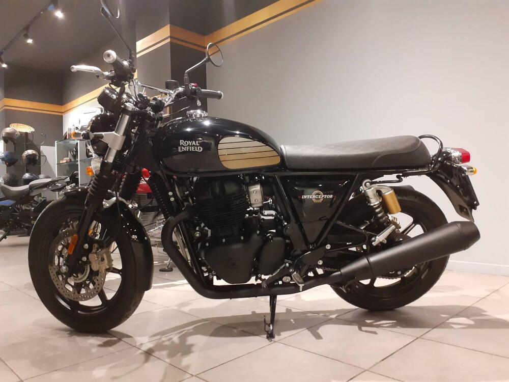 Royal Enfield Interceptor 650 (2021 - 24) (2)