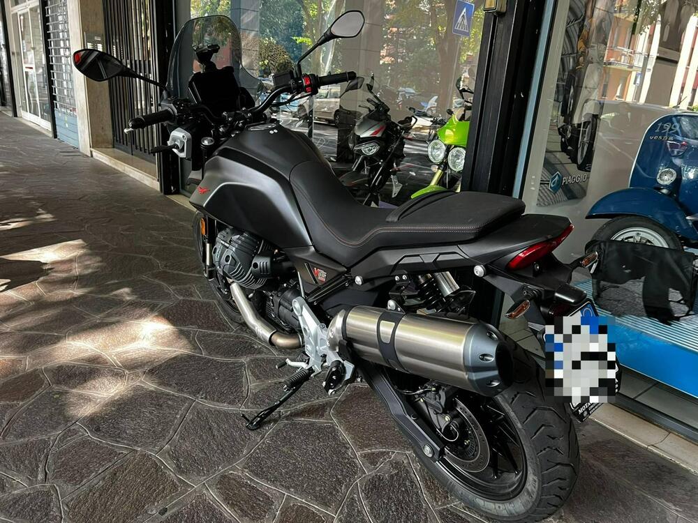 Moto Guzzi V85 Strada (2024) (3)