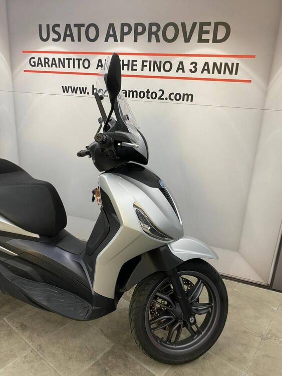 Piaggio Beverly 400 ABS-ASR (2021 - 24) (4)