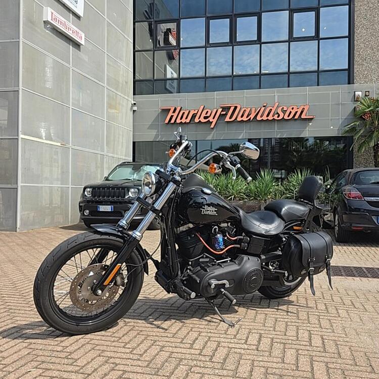 Harley-Davidson 1690 Street Bob (2017) - FXDB