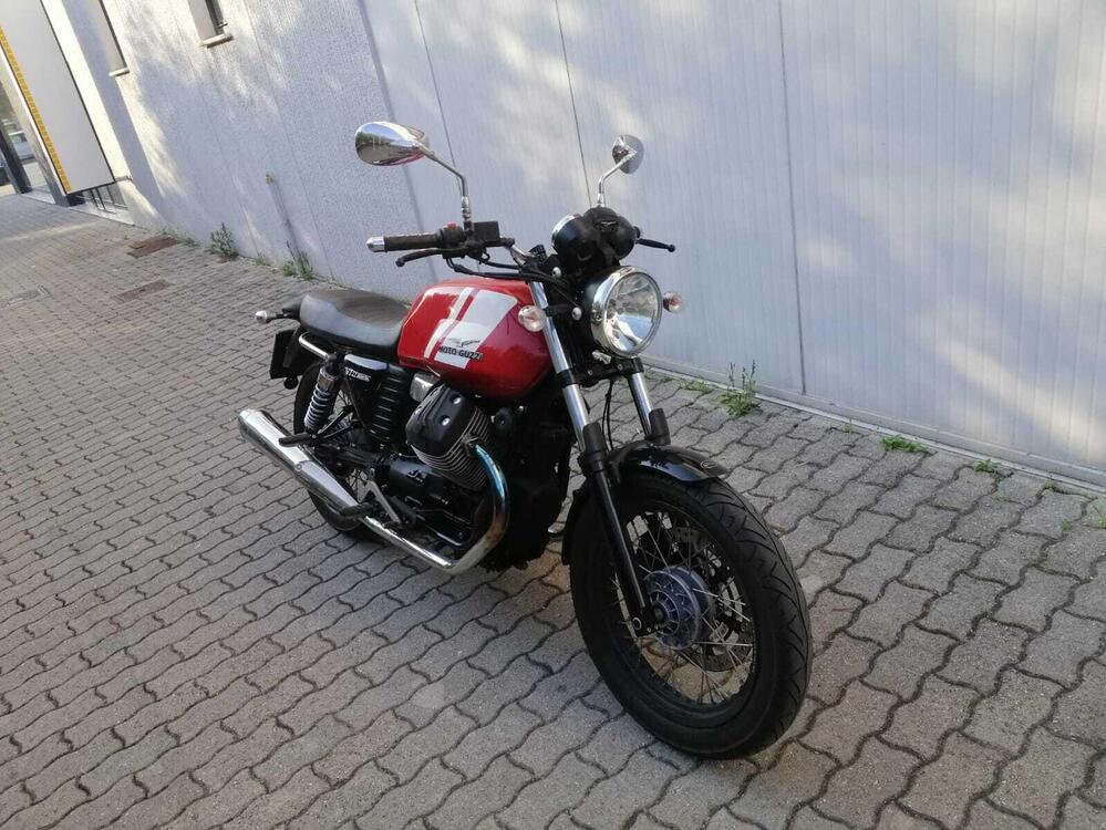 Moto Guzzi V7 II Special (2015 - 17) (3)