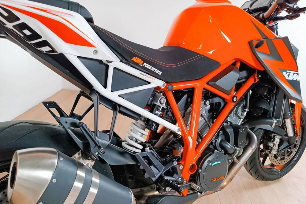 KTM 1290 Super Duke R ABS (2014 - 16) (4)