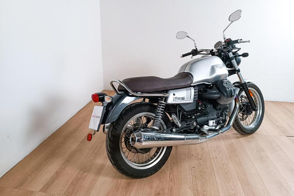 Moto Guzzi V7 III Special (2017 - 20) (3)