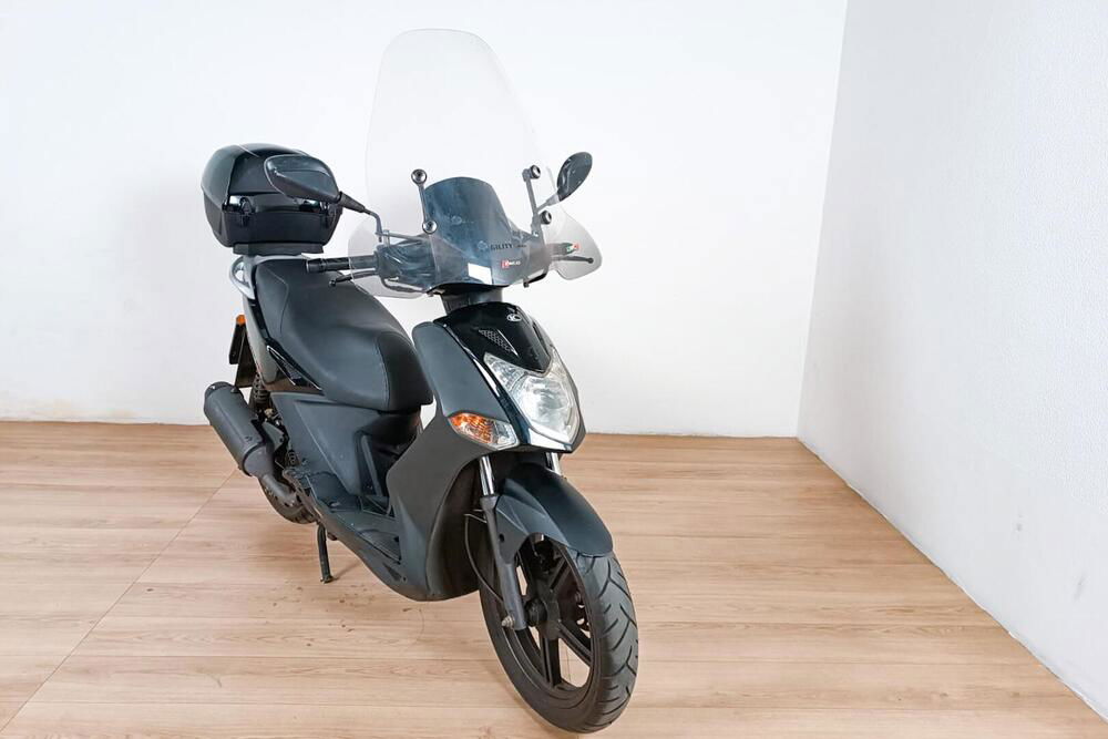 Kymco Agility 125 (2005 - 06) (2)