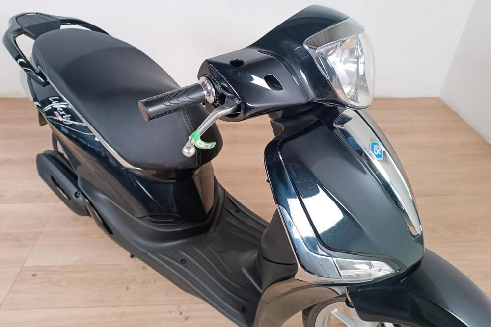 Piaggio Liberty 125 i-get ABS (2016) (5)