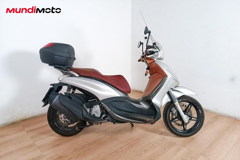 Piaggio Beverly 350 SportTouring ie ABS (2011 - 17)