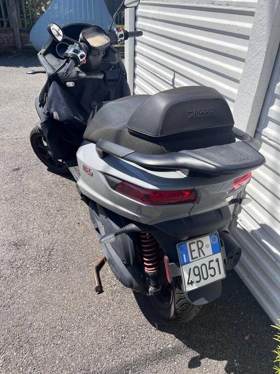 Piaggio Mp3 350 ie ABS (2018 - 19) (3)