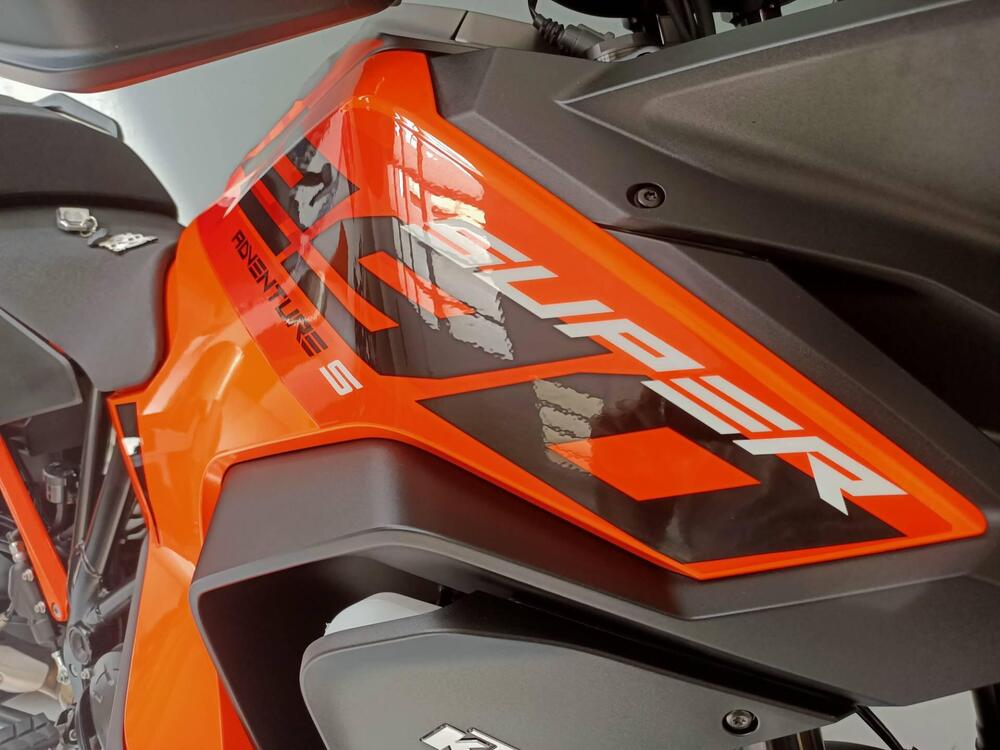 KTM 1290 Super Adventure S (2022 - 24) (4)