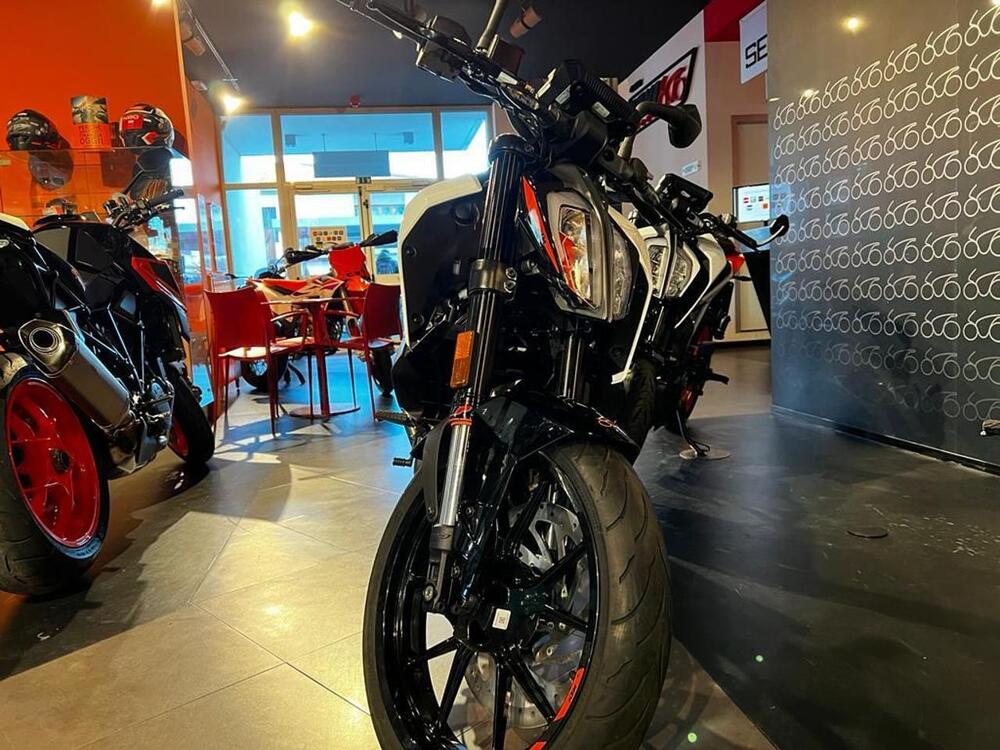 KTM 390 Duke (2021 - 23) (3)