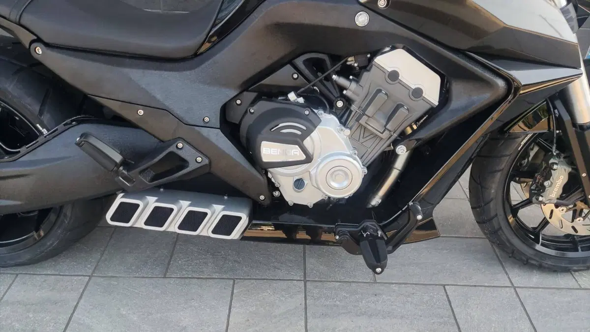 Benda Motorcycles LFC 700 (2024 - 26) (6)