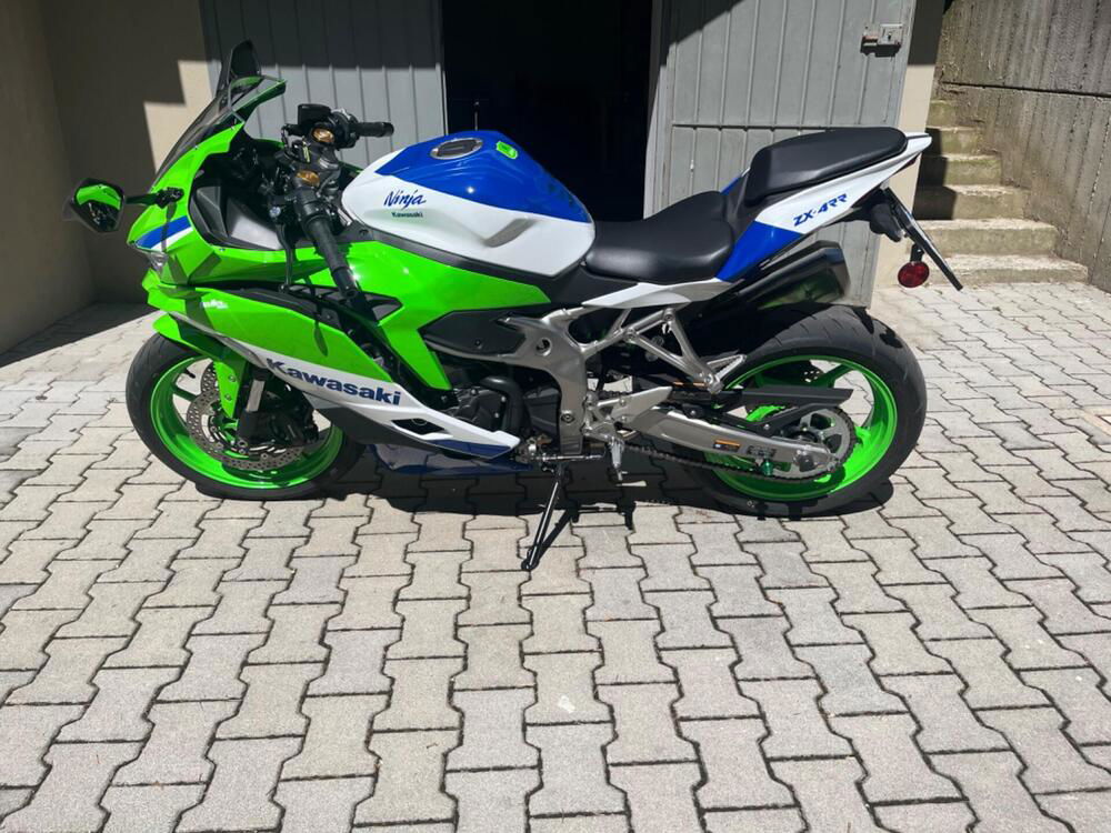 Kawasaki Ninja ZX-4RR 40th Anniversay Edition (2024) (4)