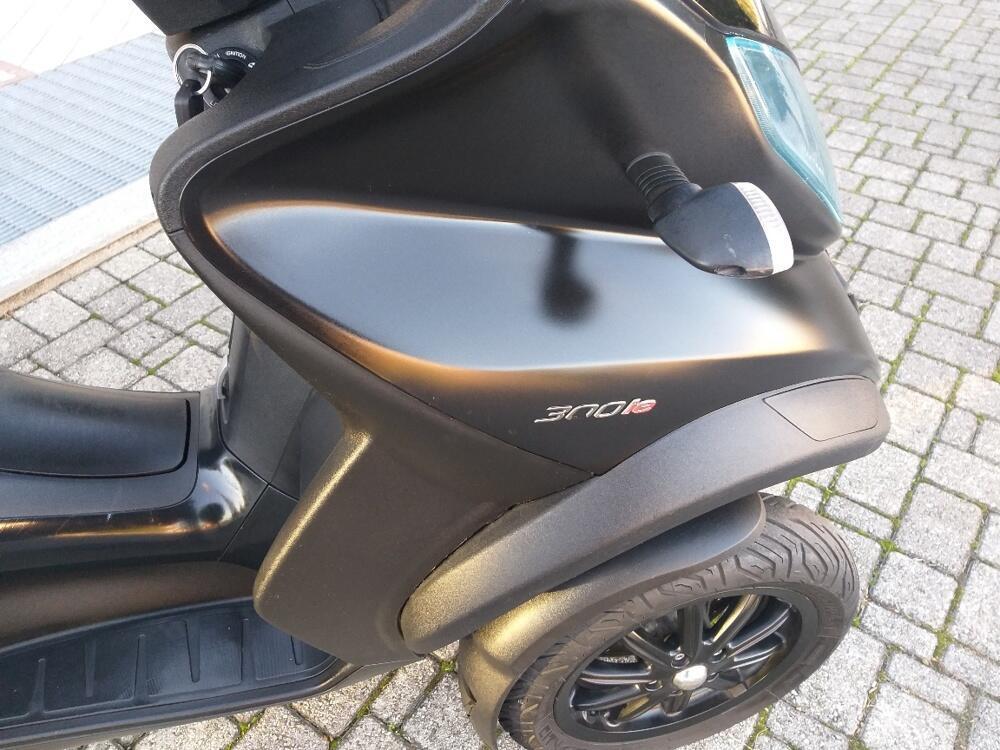 Piaggio Mp3 300 ie Sport/Business (2018 - 19) (4)