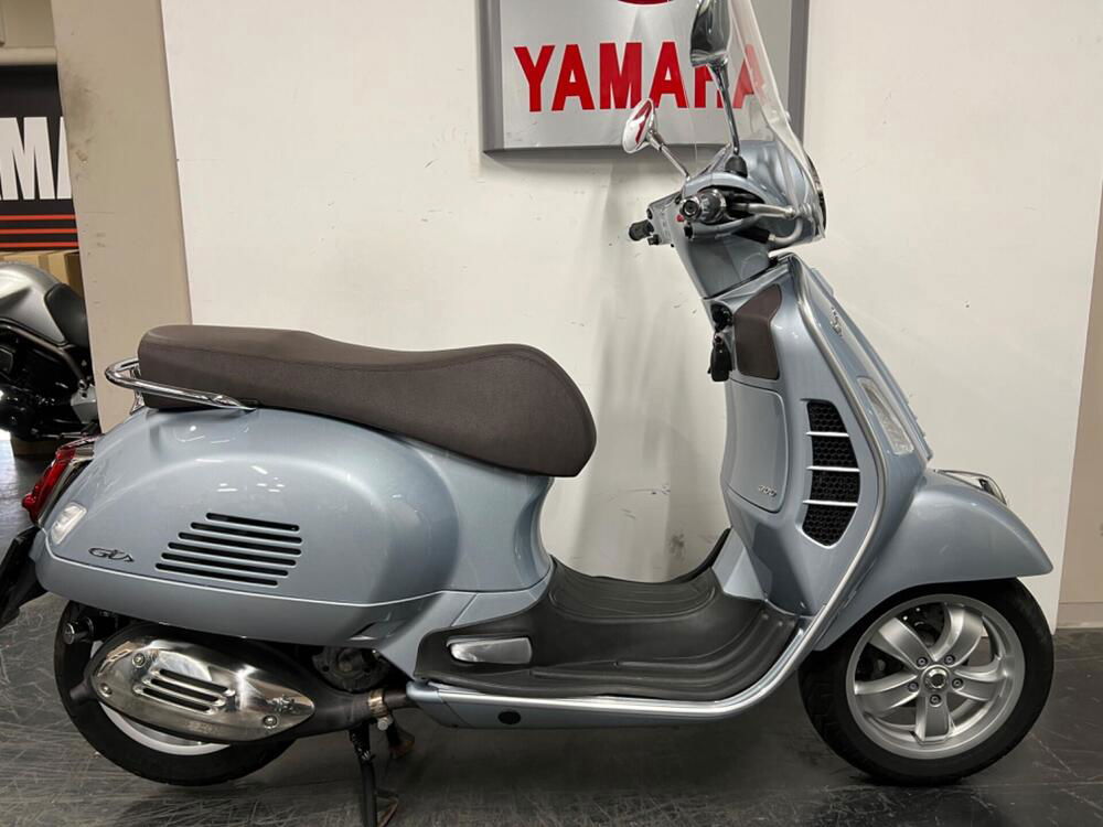 Vespa GTS 300 Hpe (2021 - 22)