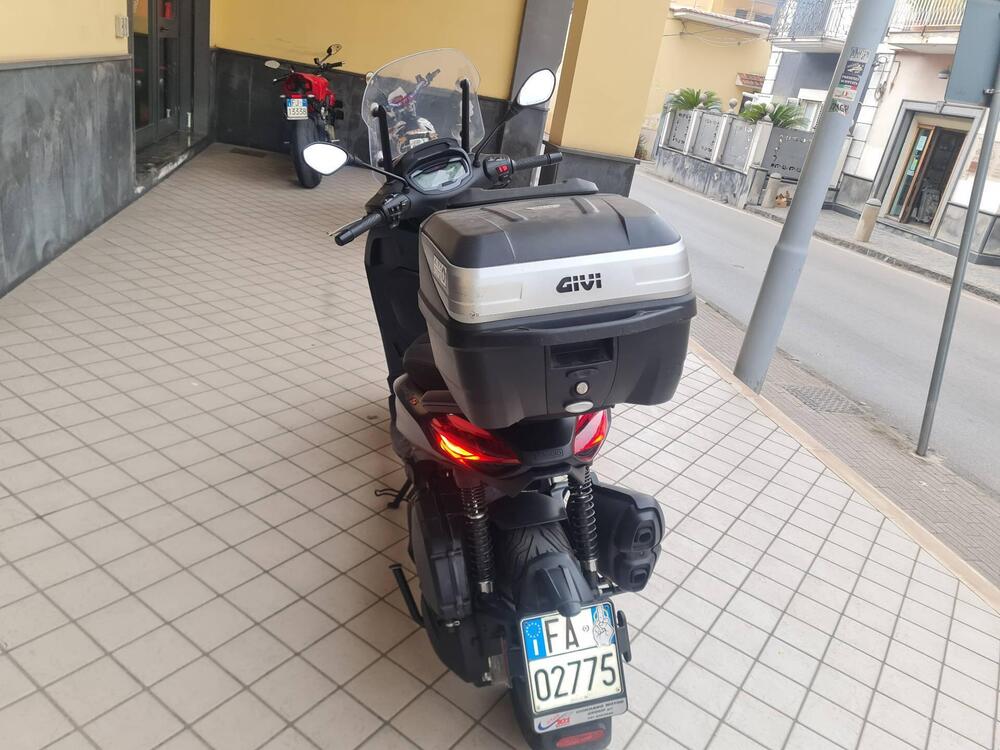 Piaggio Beverly 400 ABS-ASR (2021 - 24) (4)