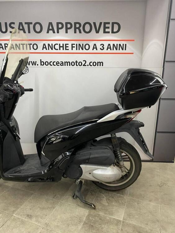 Honda SH 300 i ABS (2016 - 20) (4)