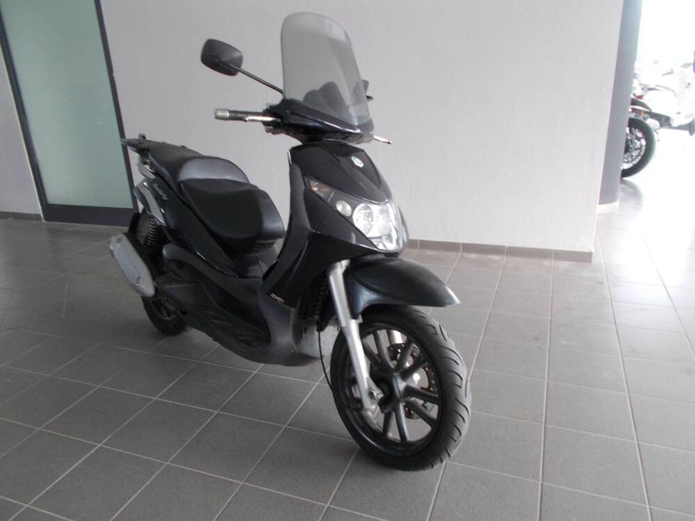Piaggio Beverly 250 i.e. (2004 - 06)
