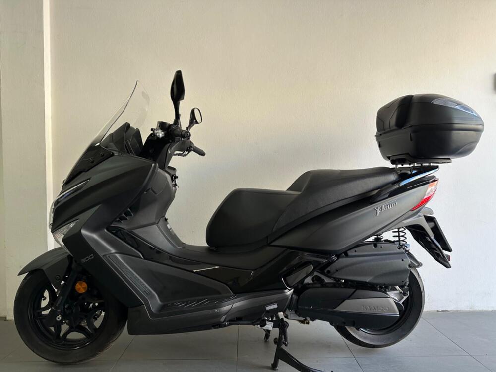 Kymco X-Town 300i (2021 - 24) (2)