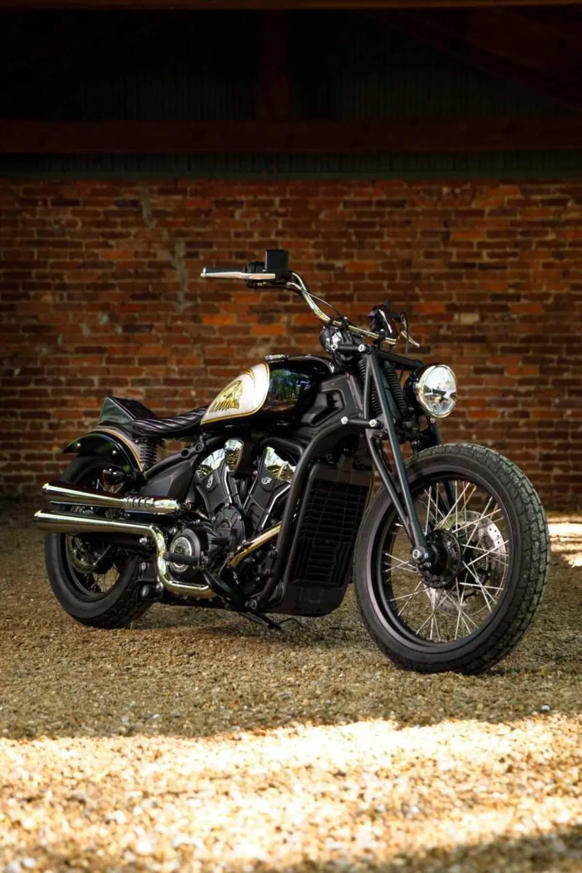Unveiling della Indian Scout custom by Brittney Olsen per Nikki Lane (9)