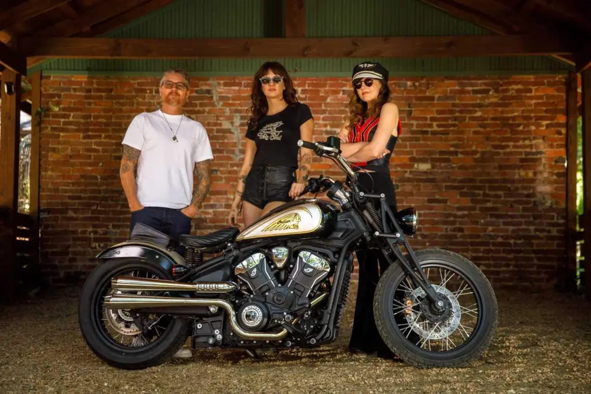 Unveiling della Indian Scout custom by Brittney Olsen per Nikki Lane (10)