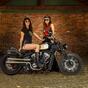 Unveiling della Indian Scout custom by Brittney Olsen per Nikki Lane