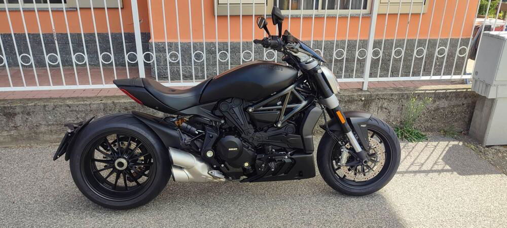 Ducati XDiavel 1262 Dark (2021 - 24) (2)