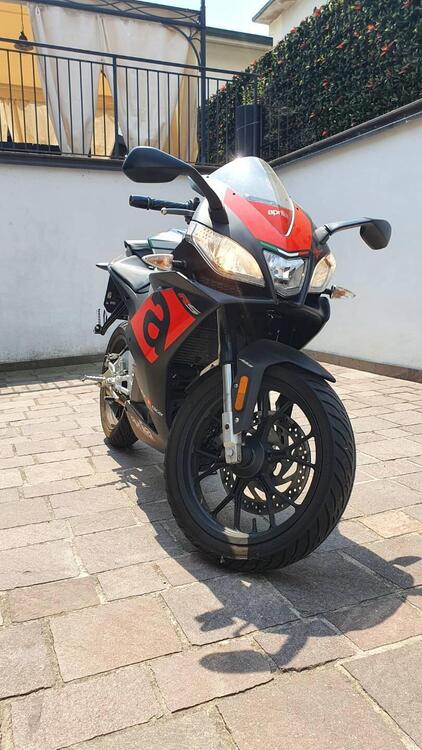 Aprilia RS4 125 (2017 - 18) (2)