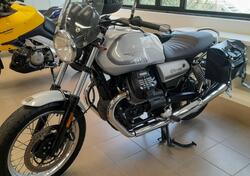 Moto Guzzi V7 Special (2021 - 24) usata