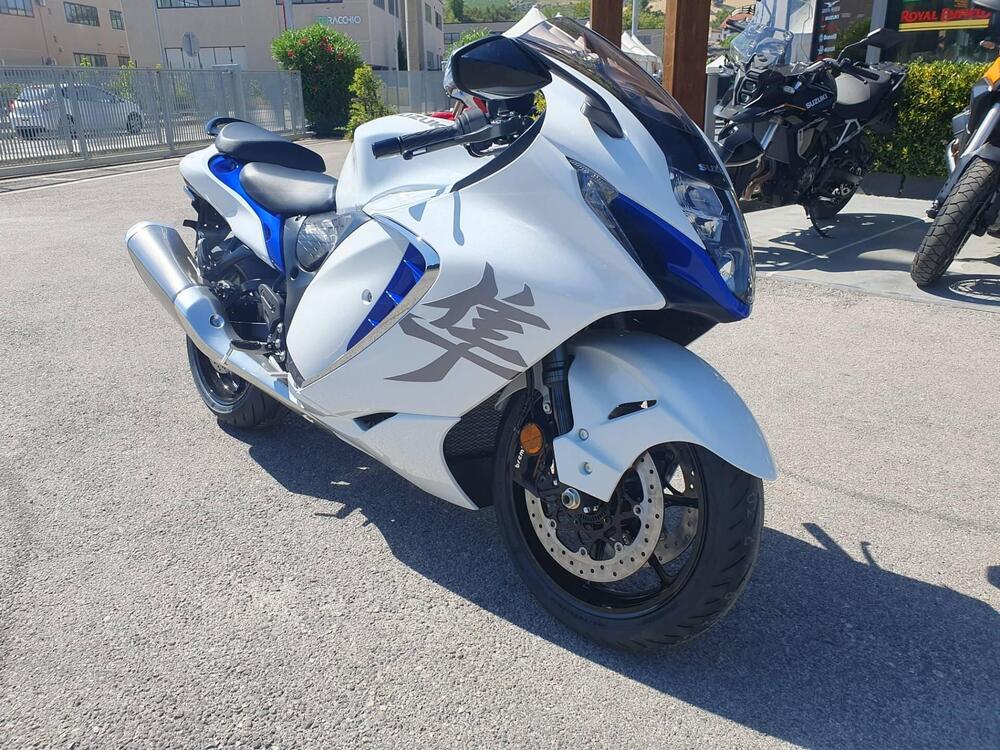 Suzuki GSX 1300 R Hayabusa (2021 - 24) (2)