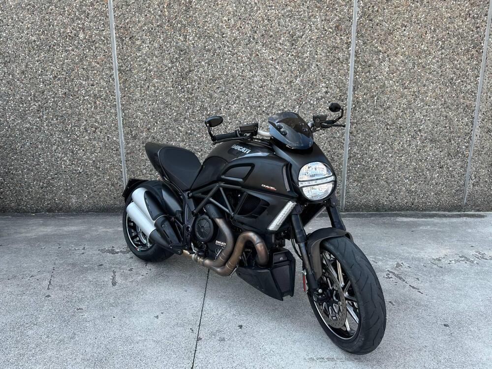 Ducati Diavel 1200 Carbon (2010 - 13) (3)