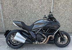 Ducati Diavel 1200 Carbon (2010 - 13) usata