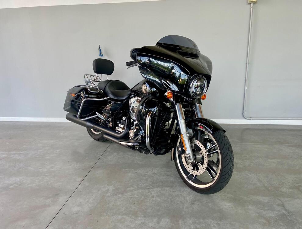 Harley-Davidson 1690 Street Glide Special (2014 - 16) - FLHX