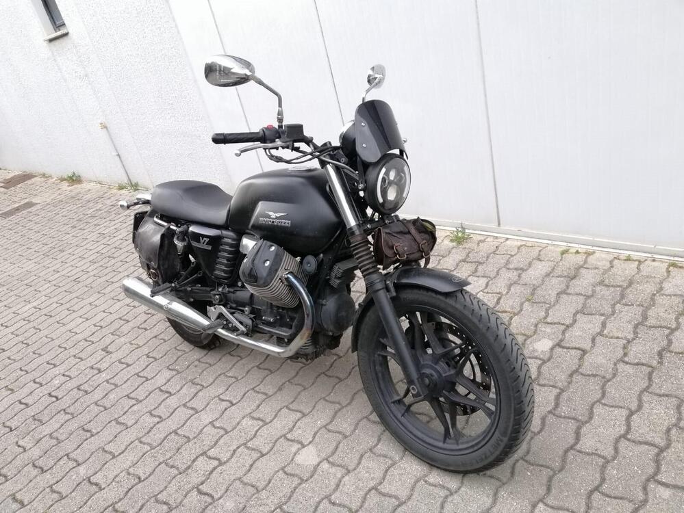 Moto Guzzi V7 Stone (2012 - 15) (5)