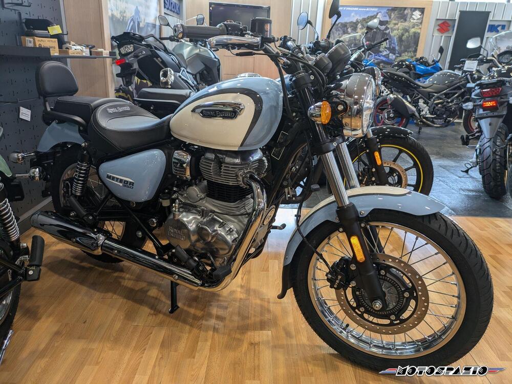 Royal Enfield Meteor 350 Aurora (2024) (2)