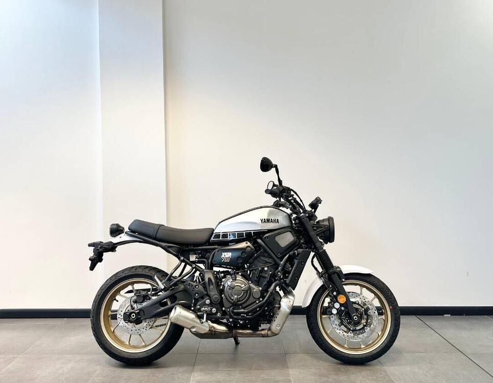 Yamaha XSR 700 Legacy (2023 - 24) (3)