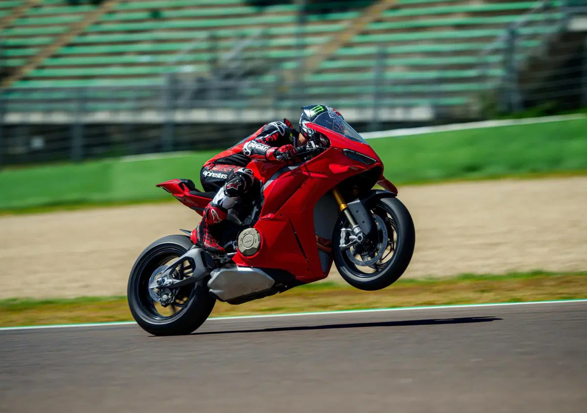 Nuova Ducati Panigale V4 2025: tutto quello che c'è da sapere  (5)